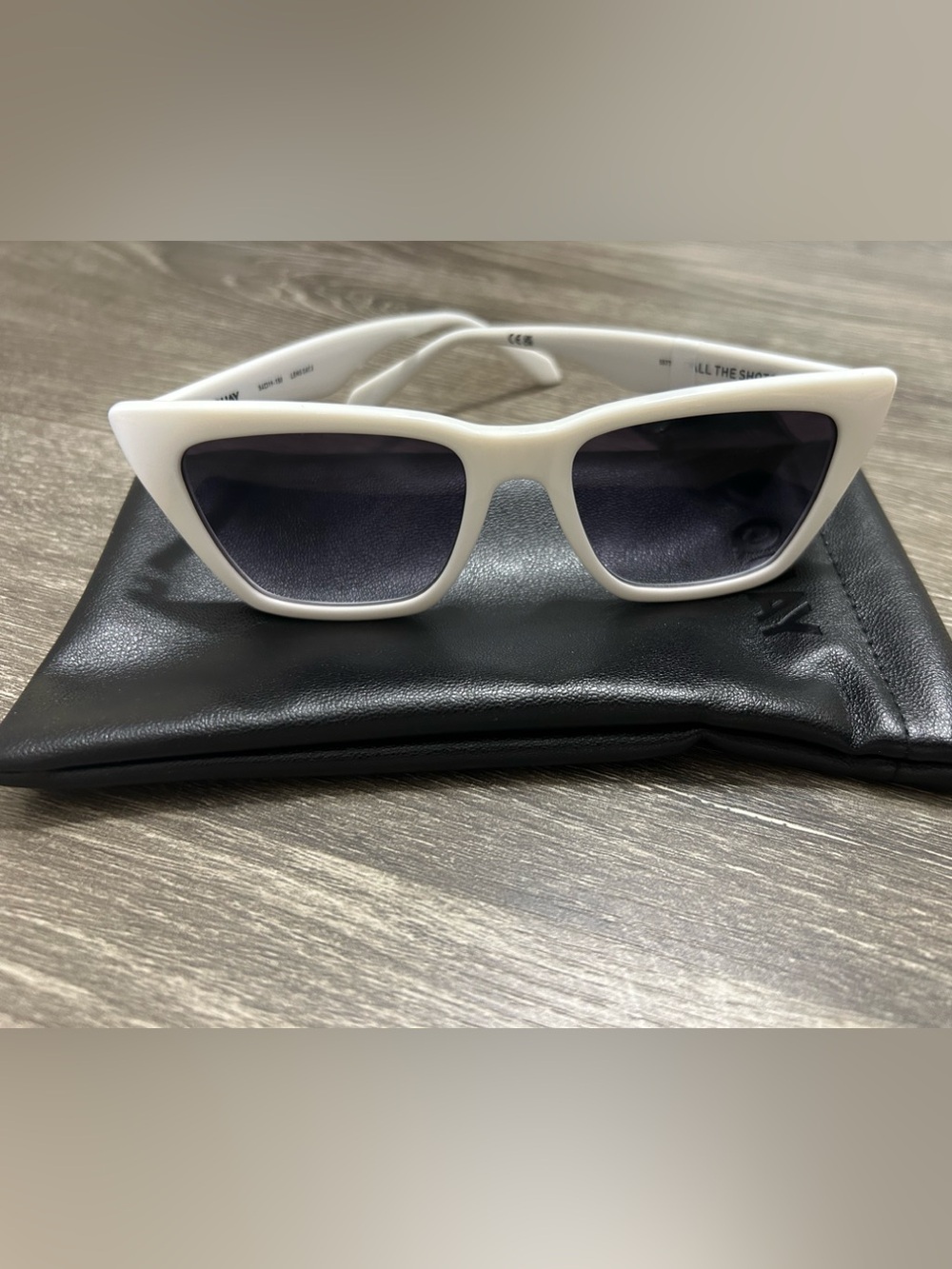 QUAY Sunglasses. NEW. Lens CAT.3